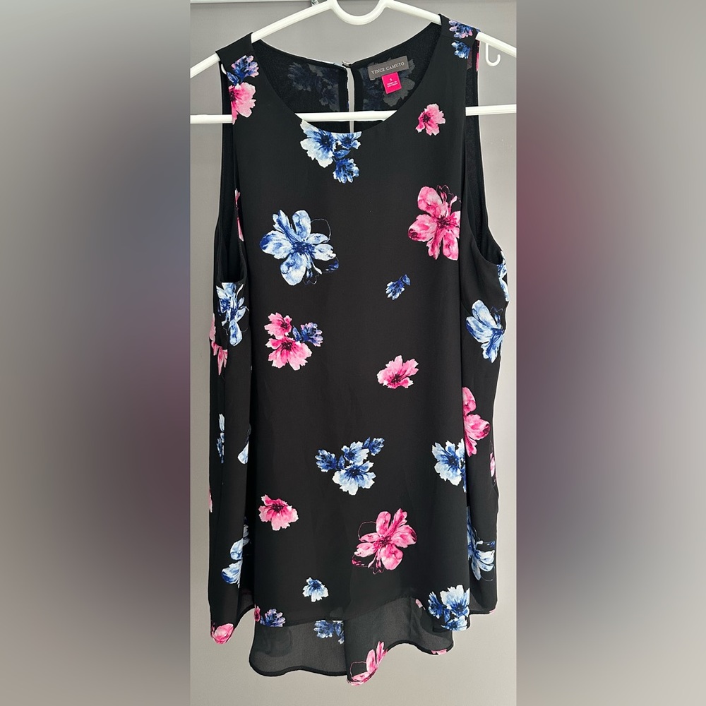 VINCE CAMUTO size SMALL black with floral print, sleeveless blouse.